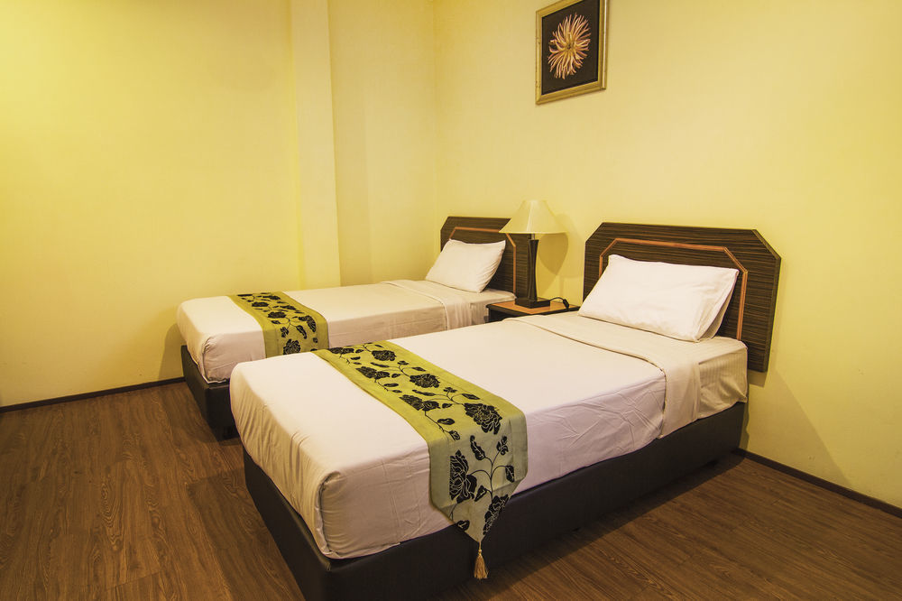Oyo 327 Buddys Hotel Kuala Lumpur Extérieur photo